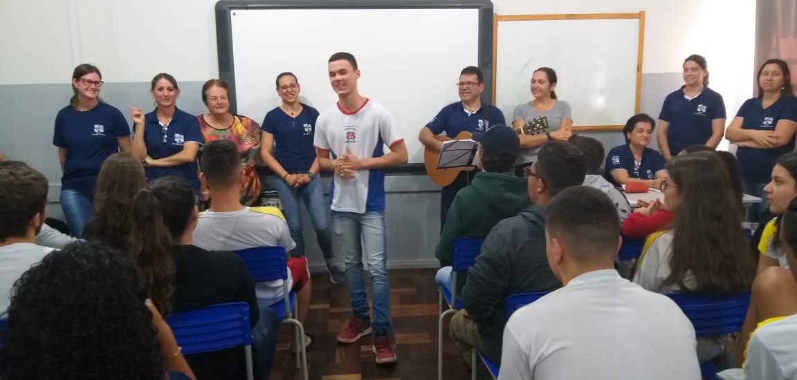 MFC Terra Rica: Visita aos Colégios