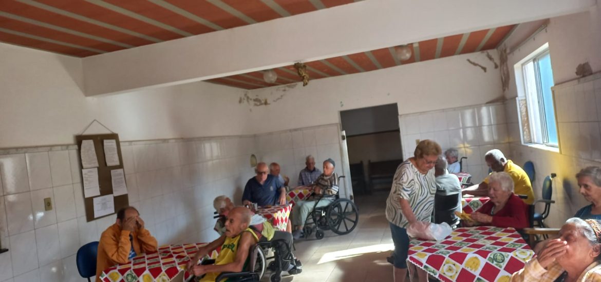 MFC Astolfo Dutra: Visita à Casa de Idosos