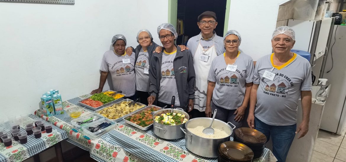 MFC Ouro Preto: Dias das mães na Casa do Crer Ser